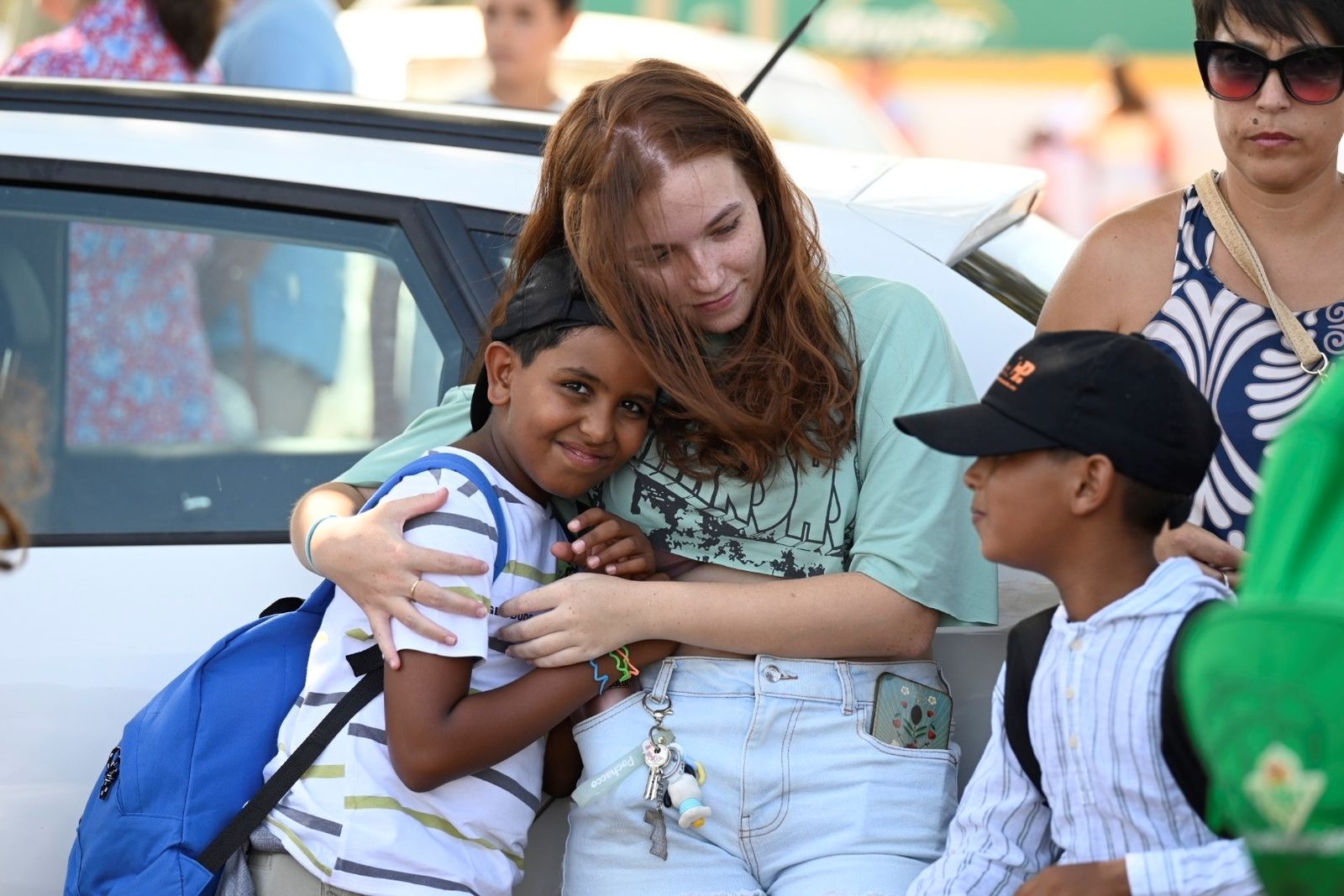 La emotiva despedida de los niños saharauis de Córdoba, en imágenes