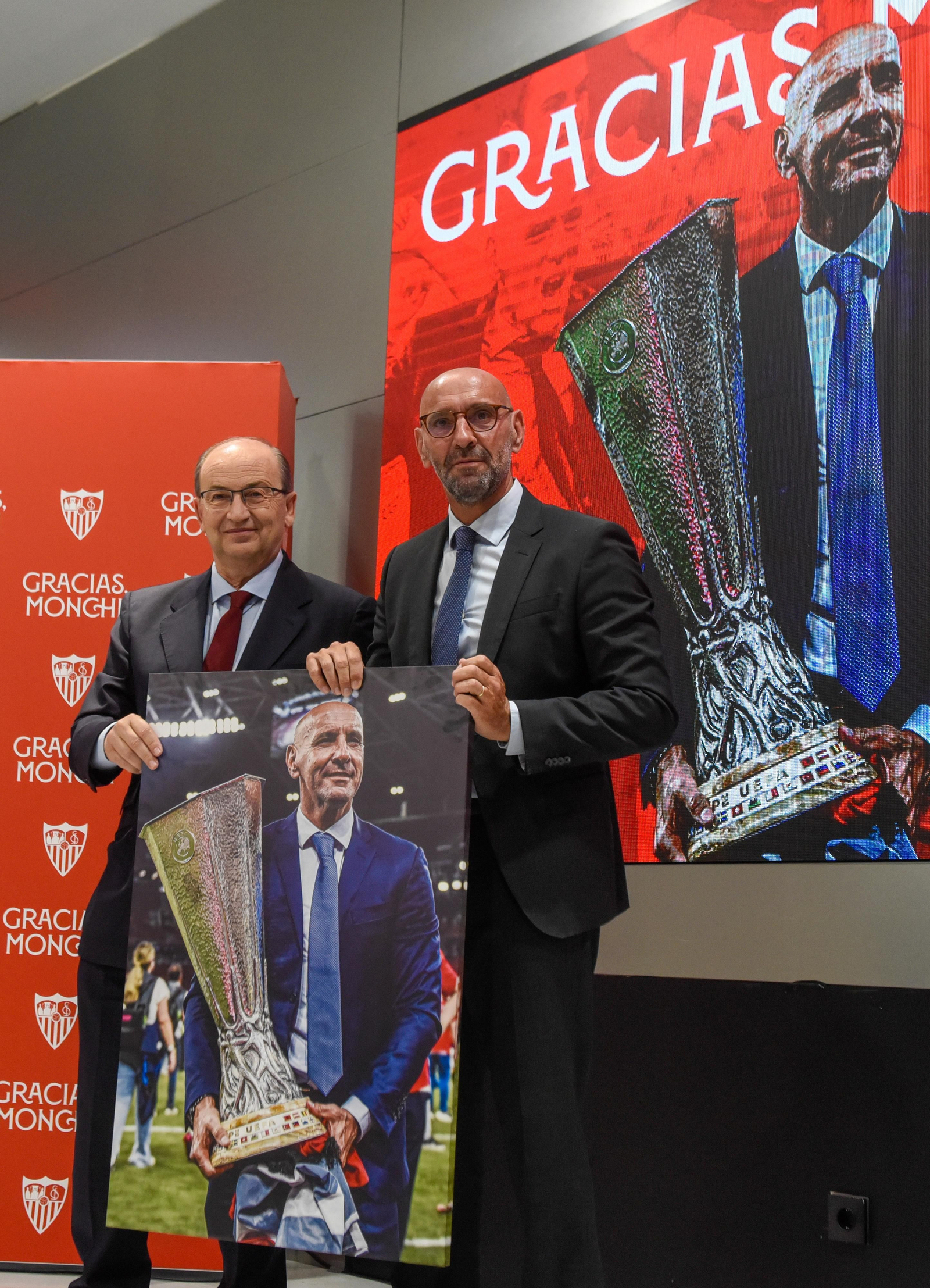 La despedida de Monchi, en imágenes