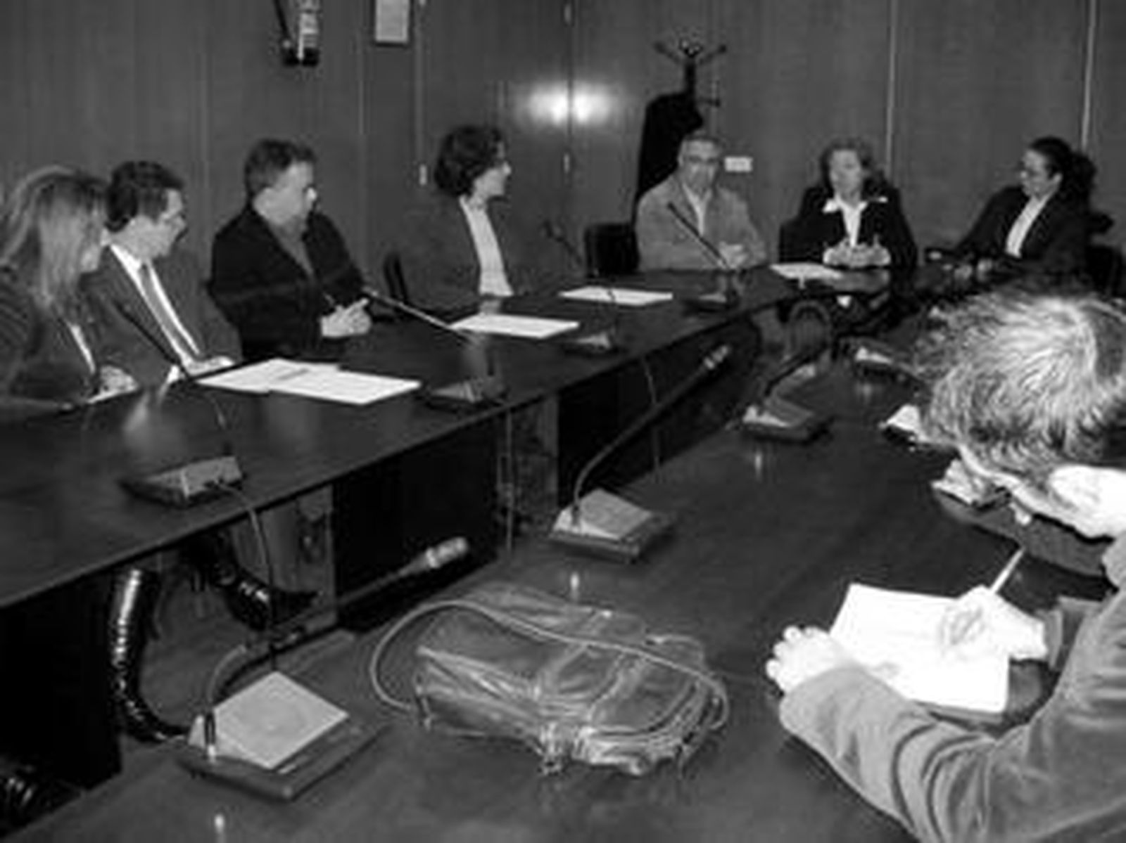 Un momento de la entrega de los incentivos a las empresas, ayer en Cádiz.