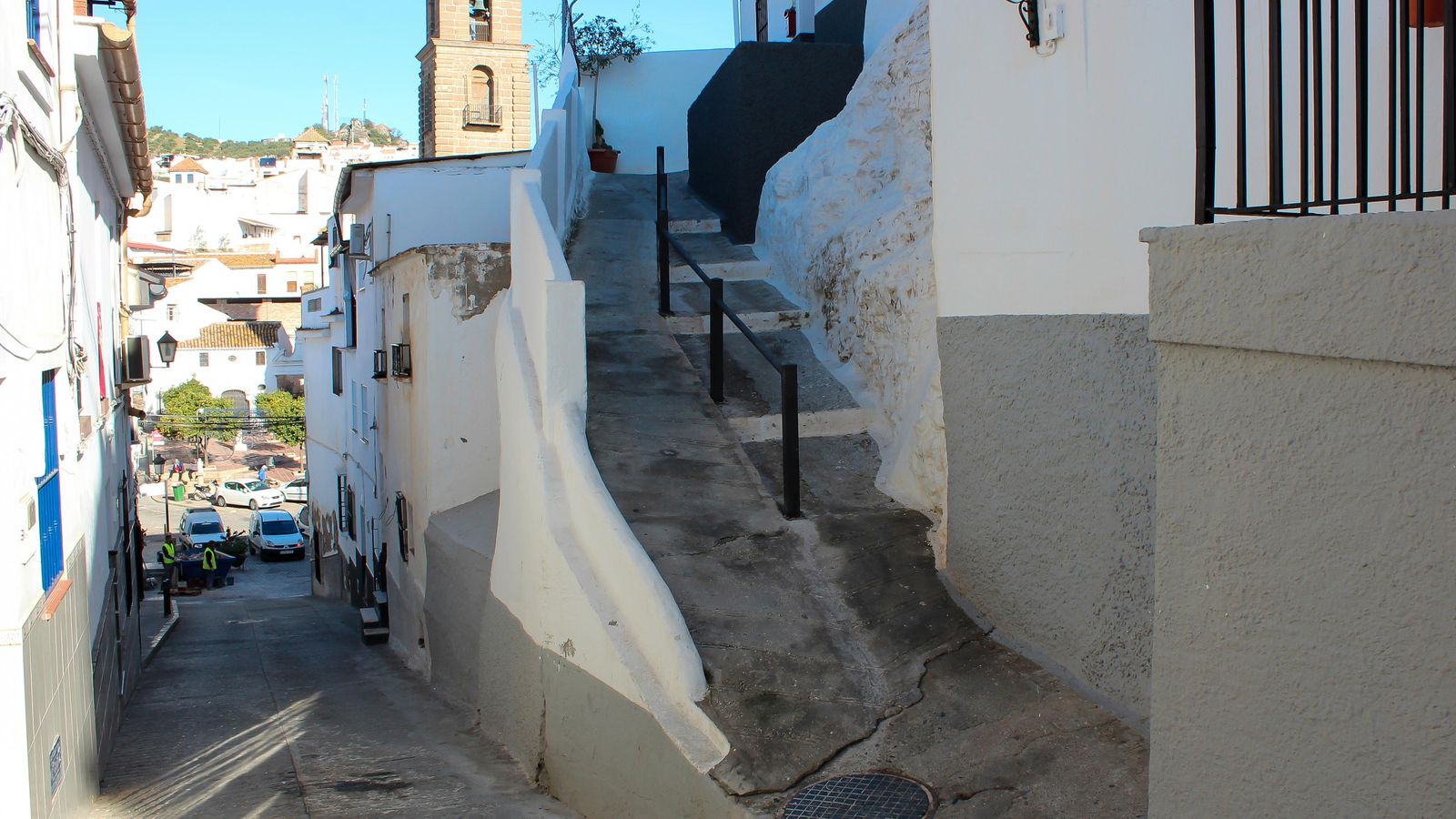 Entorno del castillo de Álora. Entorno del castillo de Álora.