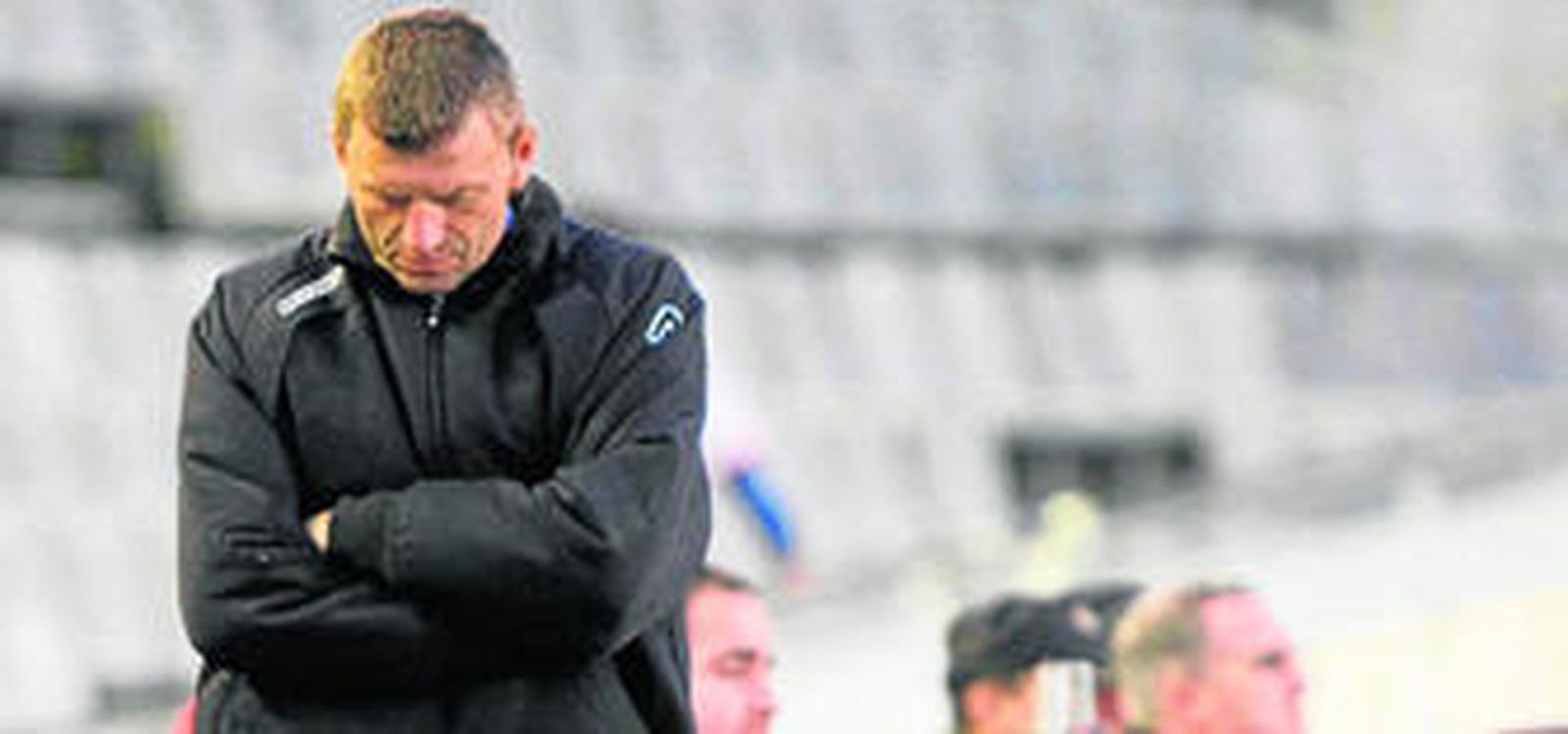 Un abatido Miroslav Djukic, durante el encuentro de ayer ante el Valencia.