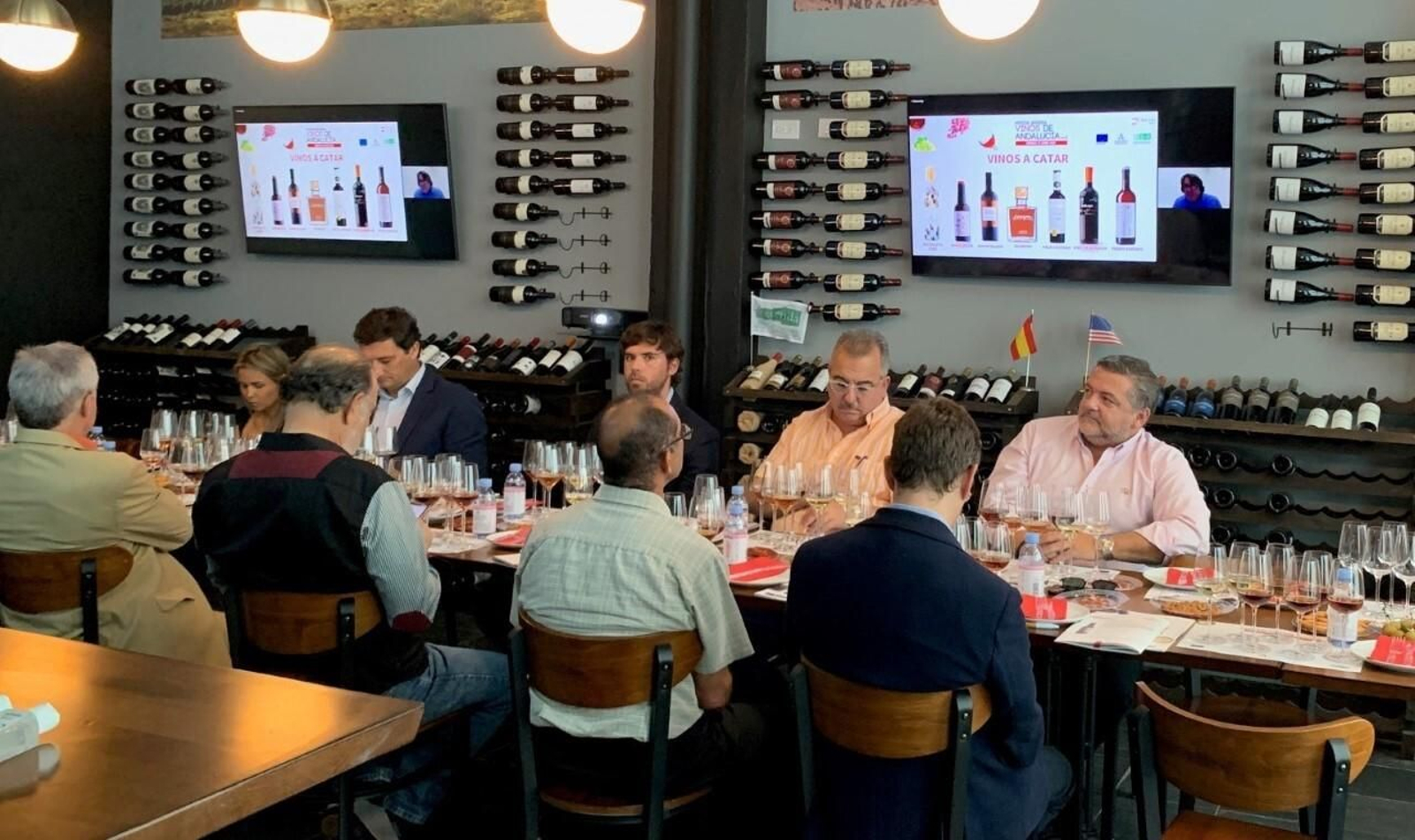 Cata de vinos desarrollada en Miami en el marco de la misión organizada por Extenda
