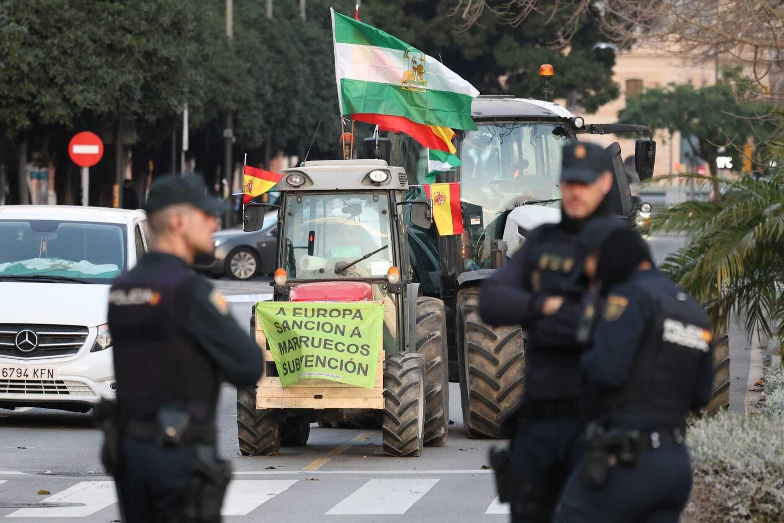 Las fotos de la segunda jornada de protesta de los agricultores de Málaga Las fotos de la segunda jornada de protesta de los agricultores de Málaga