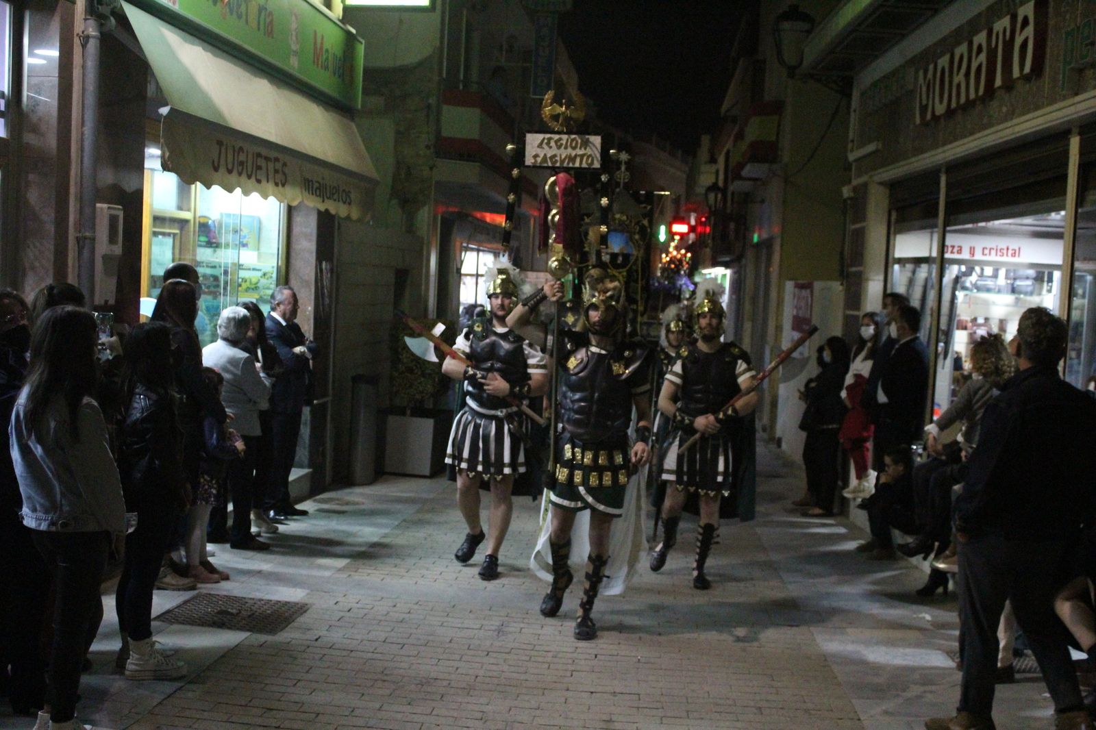 La procesión del Santo Entierro en Vera, en imágenes