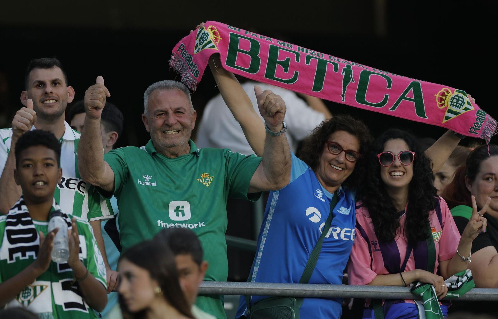 Búscate en las fotos del Betis - Valladolid