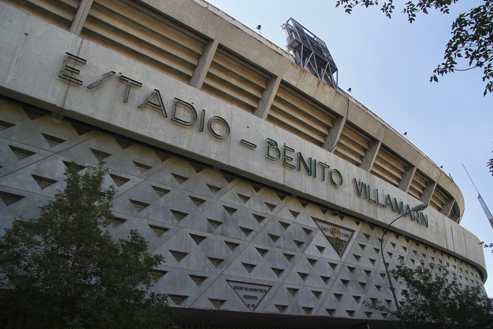 Fachada principal del Estadio Benito Villamarín.
