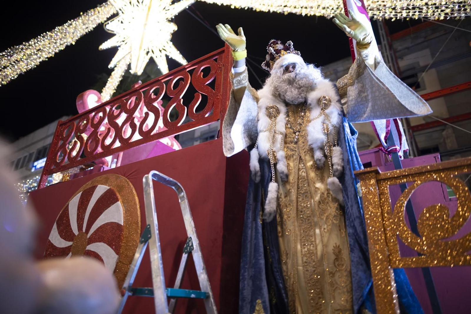 Imágenes de las Cabalgatas de los Reyes Magos de Huelva 2024