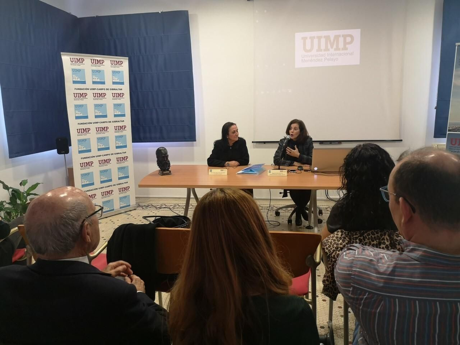 Una de las ponencias celebradas.