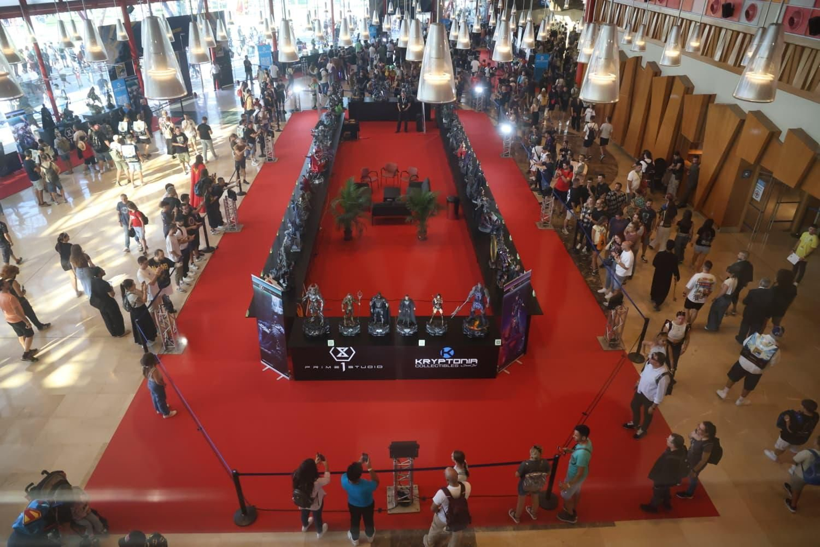 En el interior de la Comic-Con de Málaga en fotos: cómics, figuras y disfraces