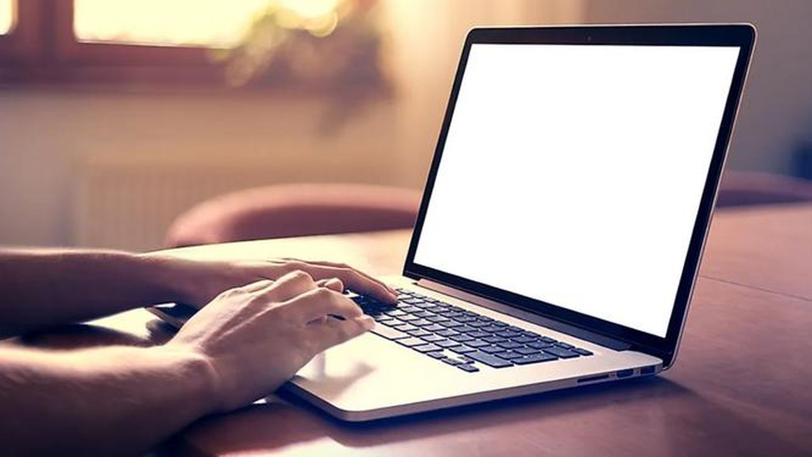 Empleo lanza una ayuda de 7.200 euros para que los autónomos concilien su vida personal y laboral