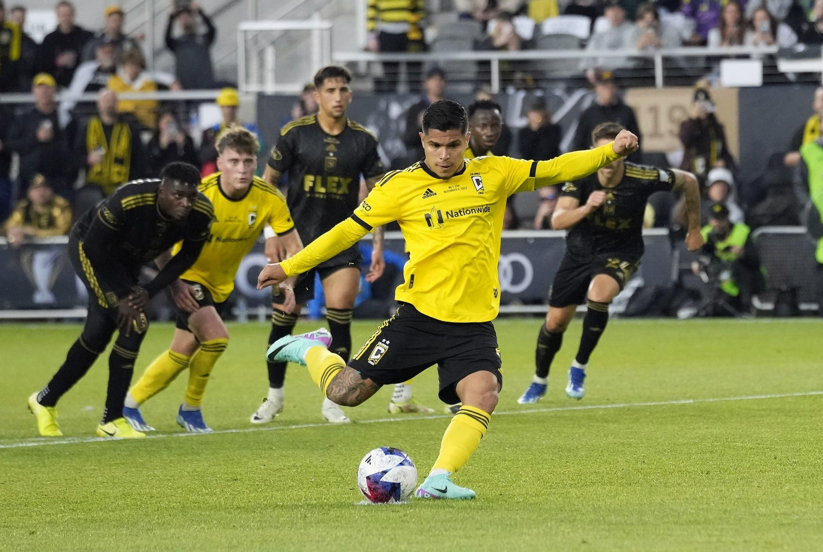Las fotos de la carrera de Cucho Hernández