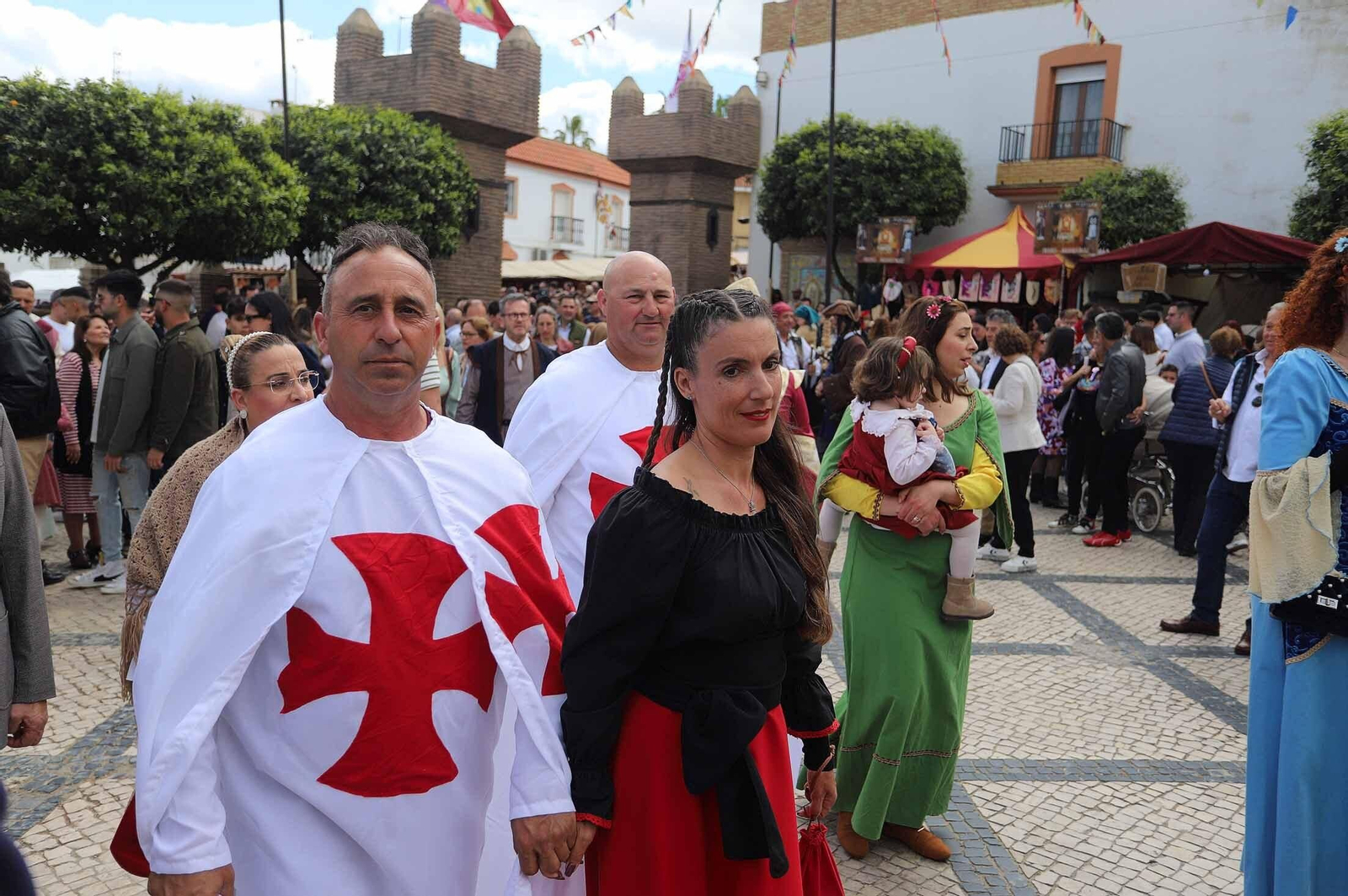 Imágenes del gran ambiente en la Feria Medieval de Palos de la Frontera, Huelva
