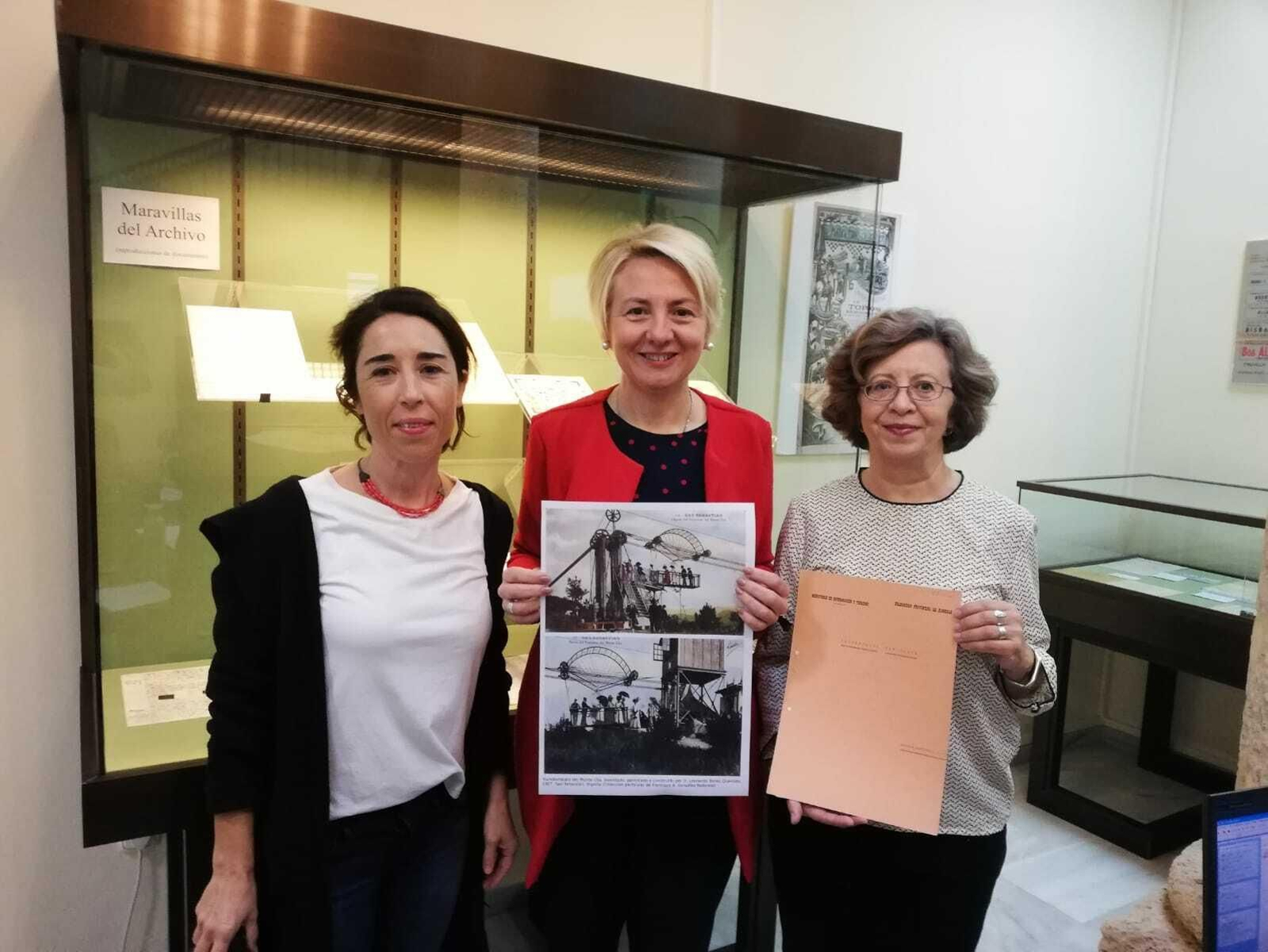 Eloisa Cabrera, delegada de Cultura durante la presentación del documento del mes.