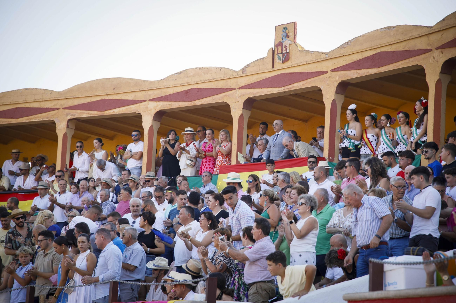 Corrida de toros Berja con un toro indultado, en imágenes