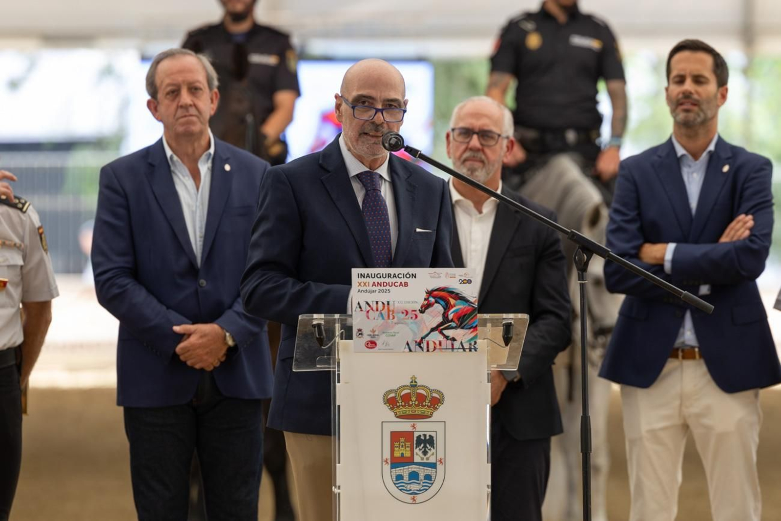 Anducab rinde homenaje a la unidad de caballería de la Policía Nacional