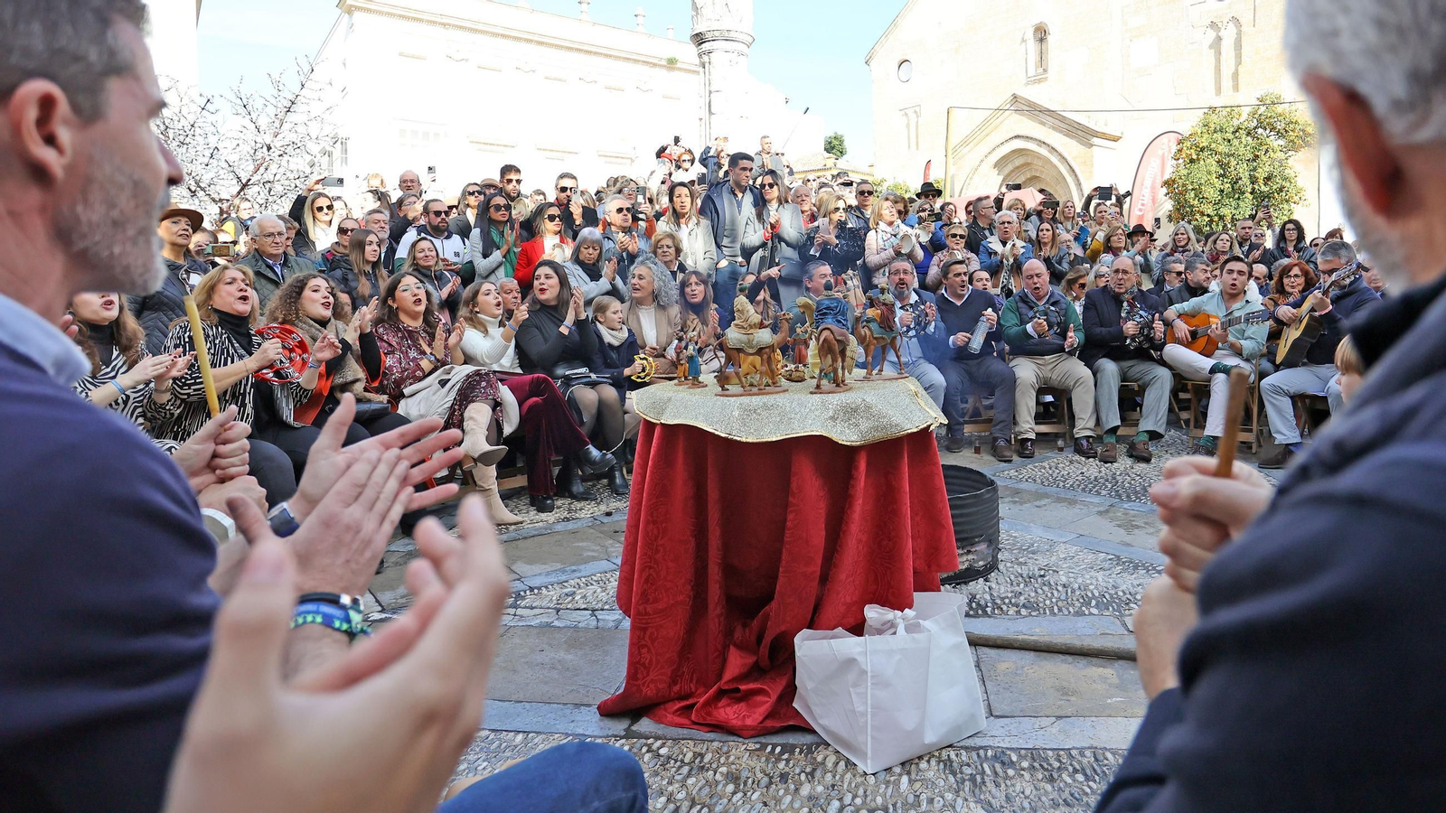 Imágenes de la zambomba BIC en Jerez