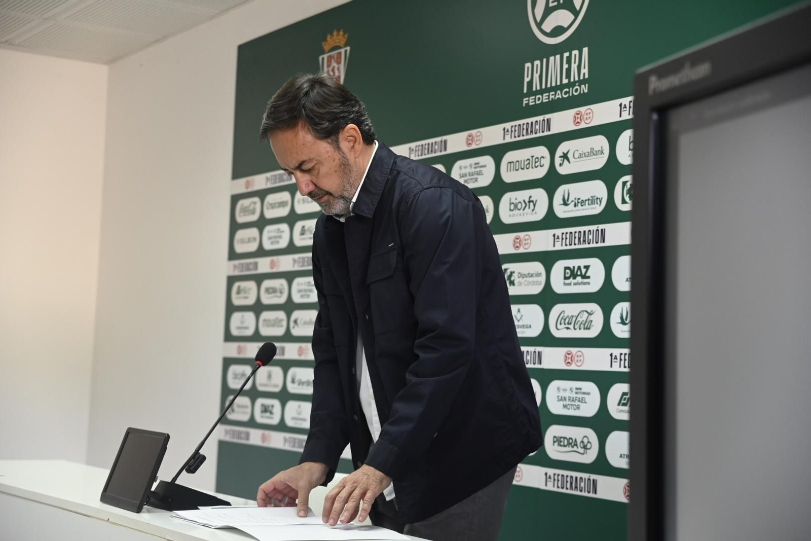 Antonio Fernández Monterrubio en la sala de prensa de El Arcángel.