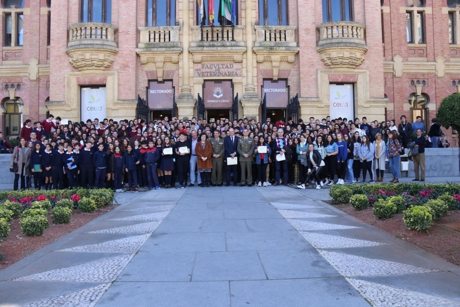 Foto de familia de todos los alumnos que asistieron a la videoconferencia
