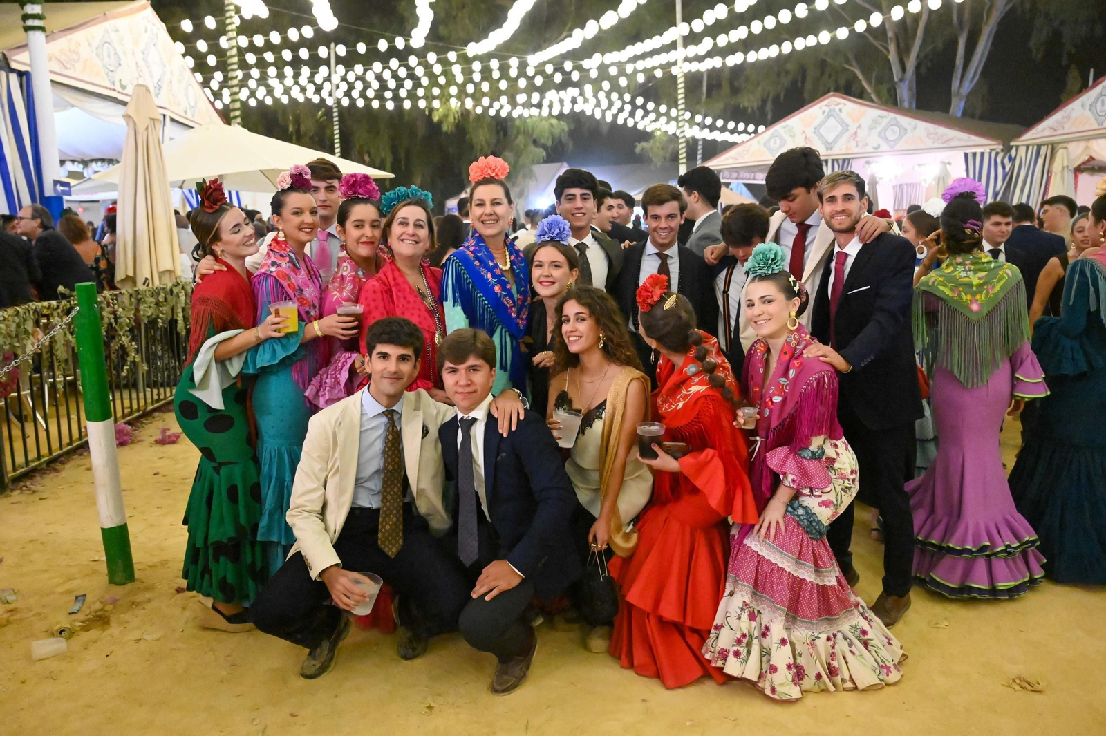 Imágenes del ambiente del ambiente de la noche del sábado en la Feria de Otoño y del Caballo 2025 de Huelva