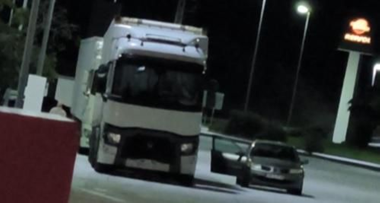 Robo en un camión que descansa en un area de servicio