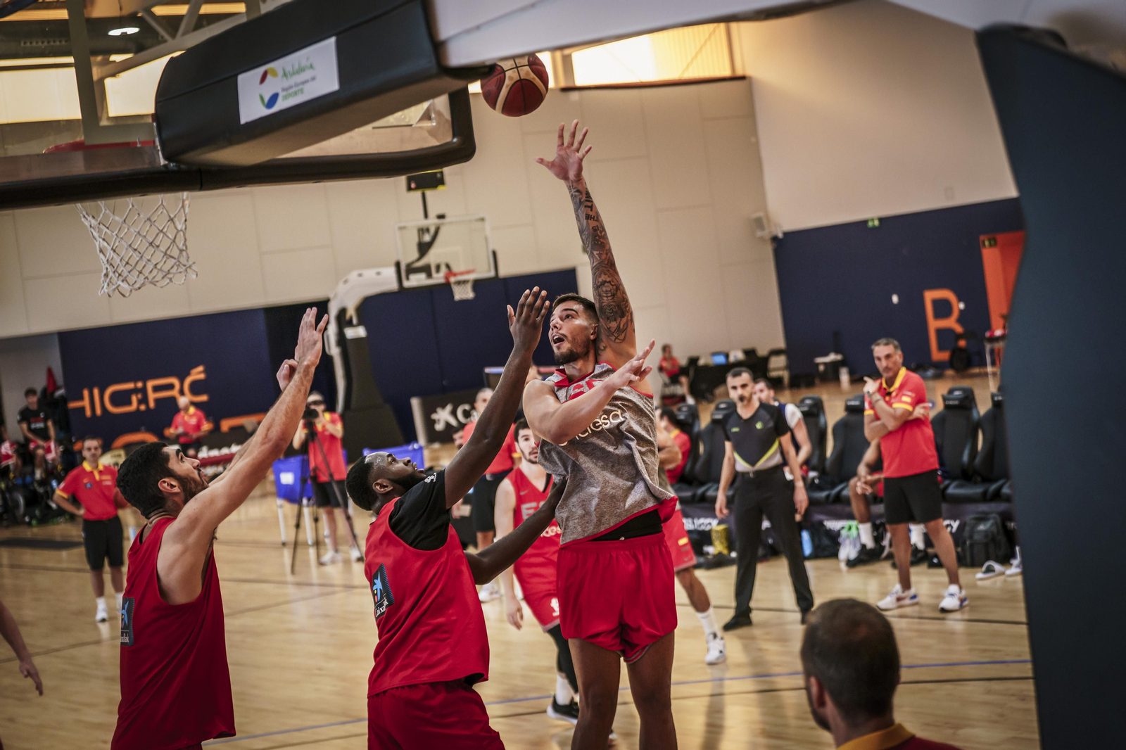 Sesión de la selección española en The Embassy