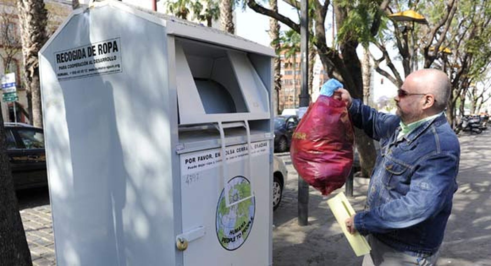 Lipasam recoge más de 790.000 kilos de ropa usada en ocho meses