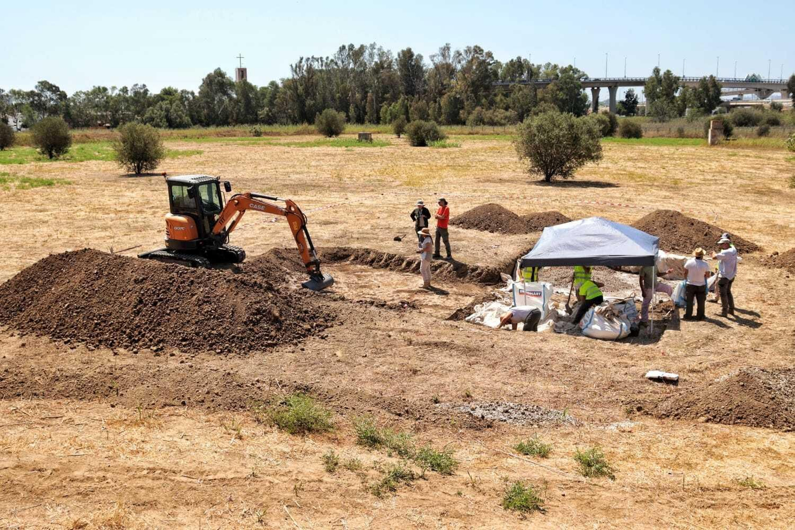 Inicio de las excavaciones en el Cerro del Villar de la campaña 2023.