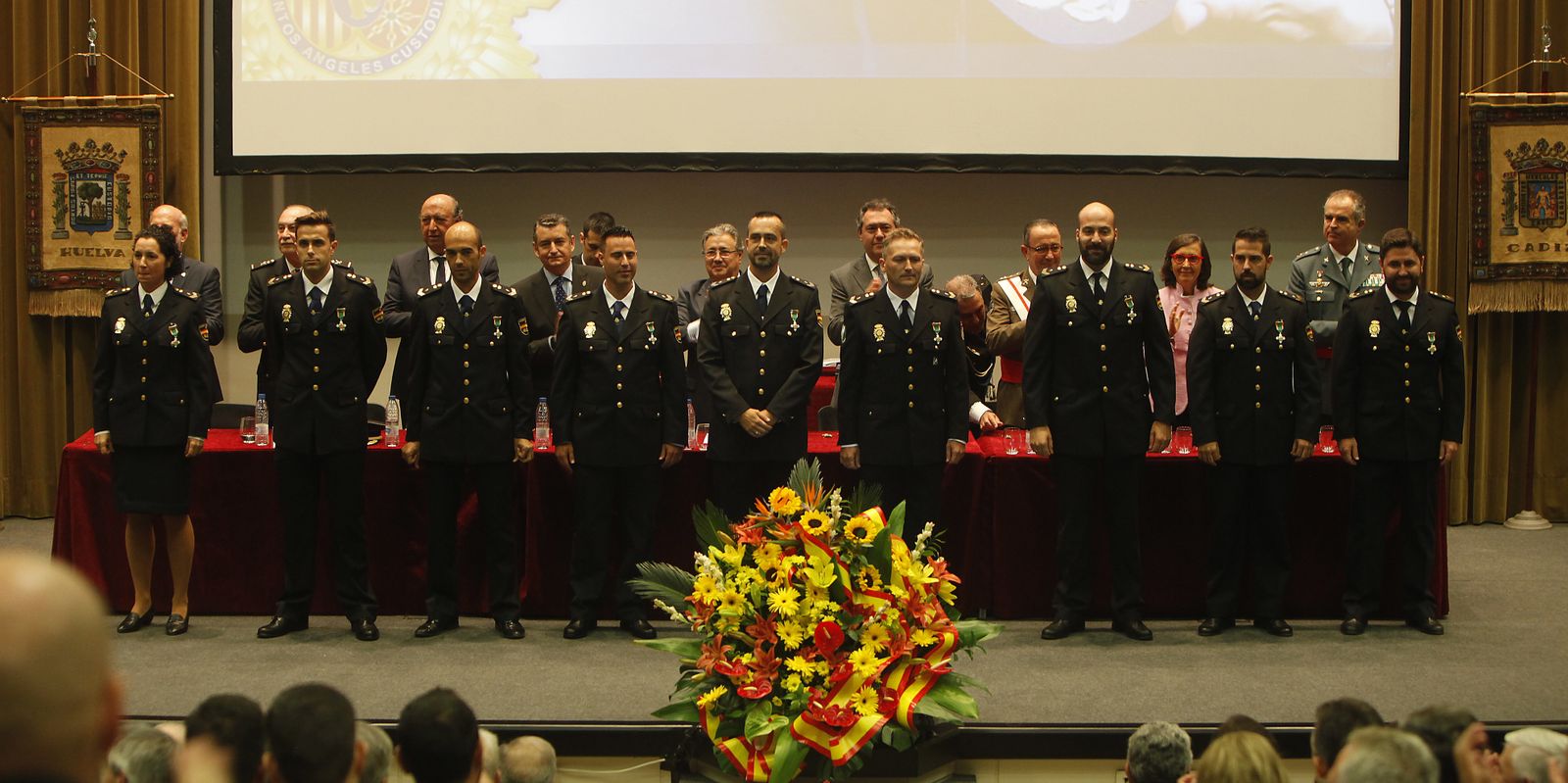 La celebración del Día de los Ángeles Custodios, en imágenes