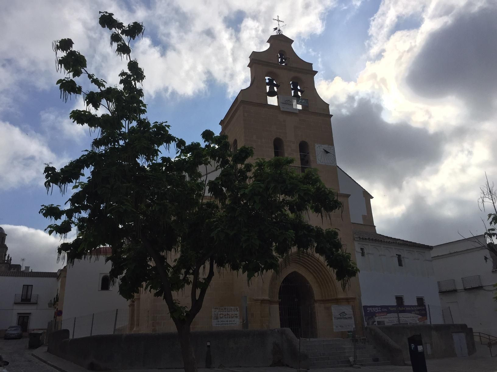 Fachada del santuario diocesano de San Lucas.