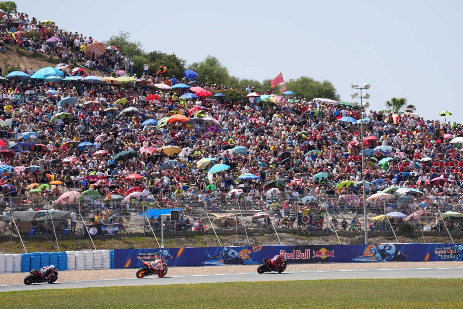 El Circuito de Jerez acogió a 58.132 'fieles' el domingo de carreras.
