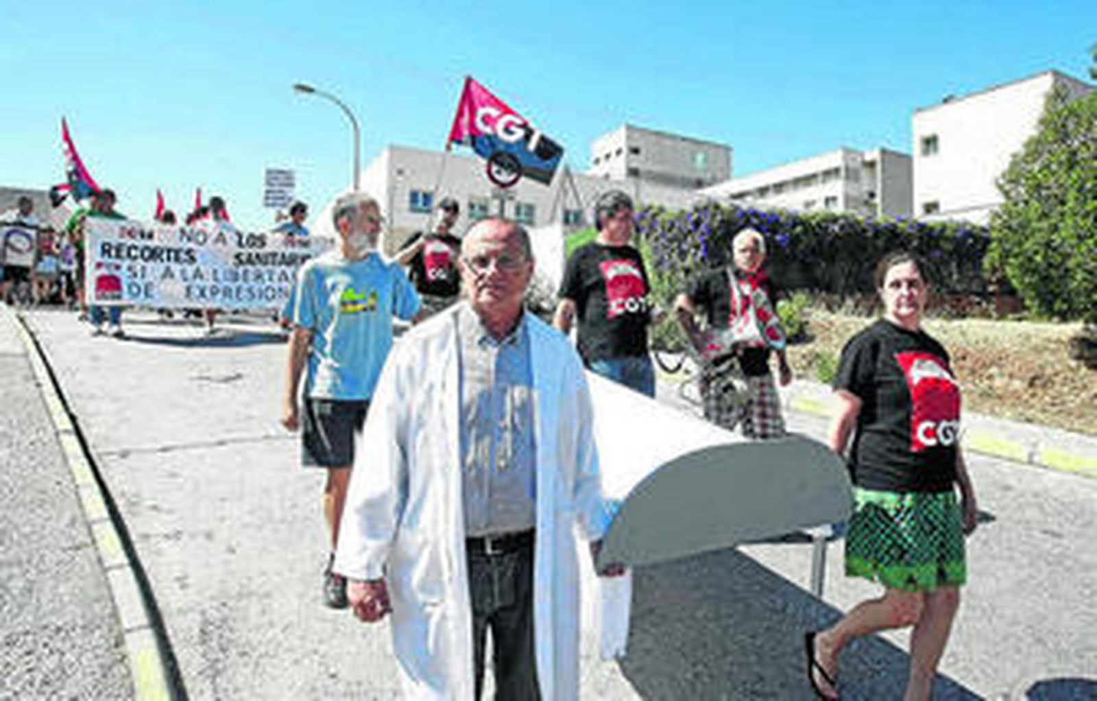 Imagen de la protesta en su inicio en las inmediaciones del hospital Punta Europa.