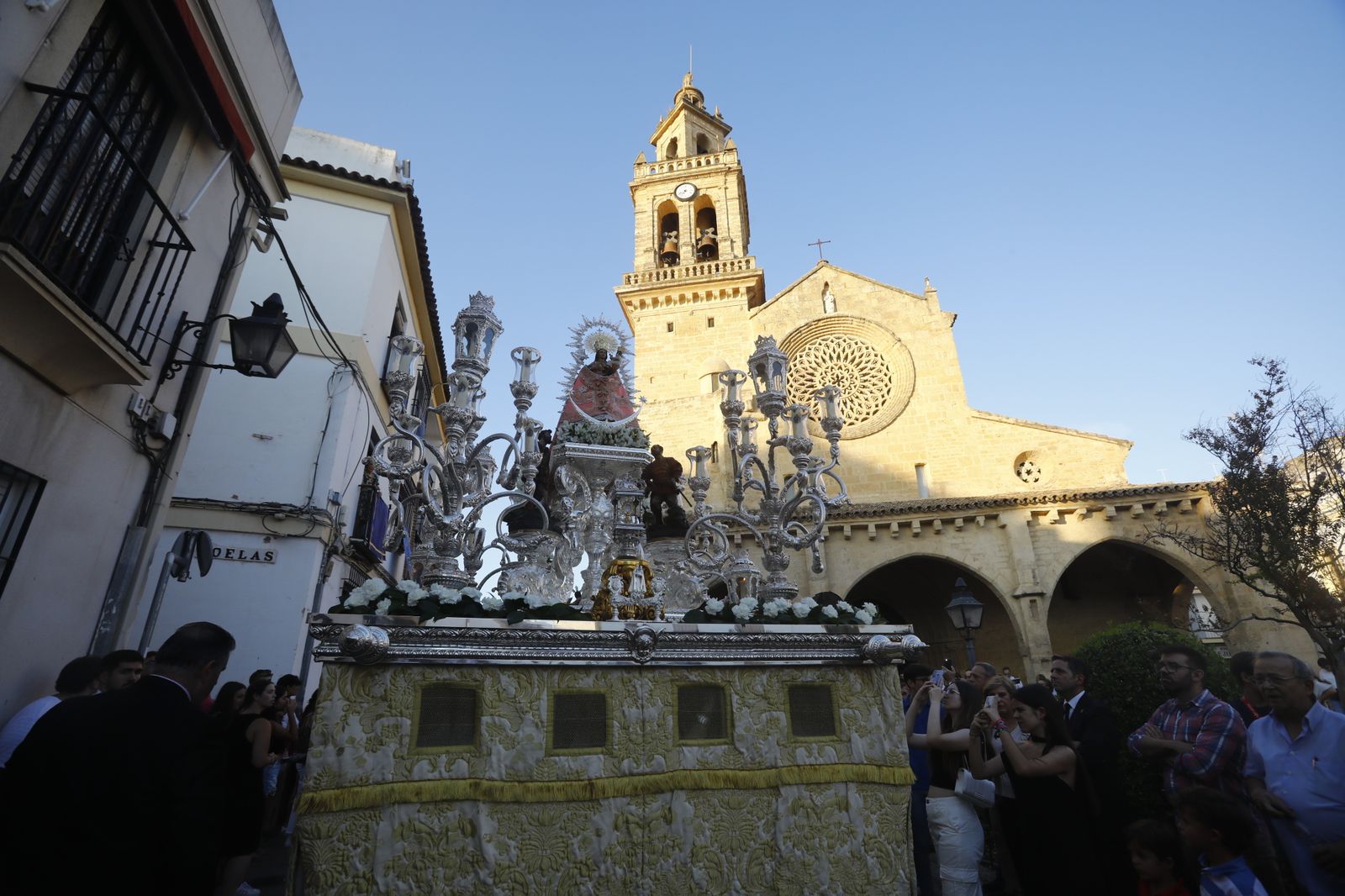 La procesión de la Virgen de Villaviciosa de Córdoba, en imágenes