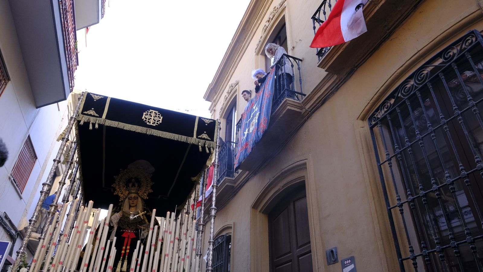 Procesión del Santo Entierro en Almería, en imágenes