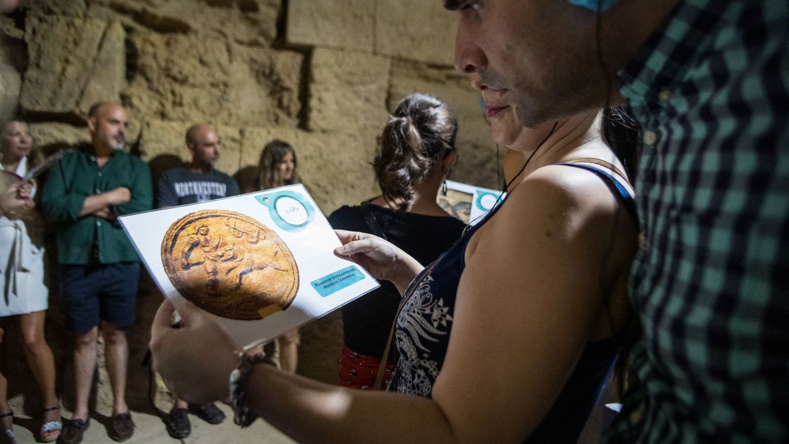 Una de las visitas al conjunto arqueológico de Itálica.