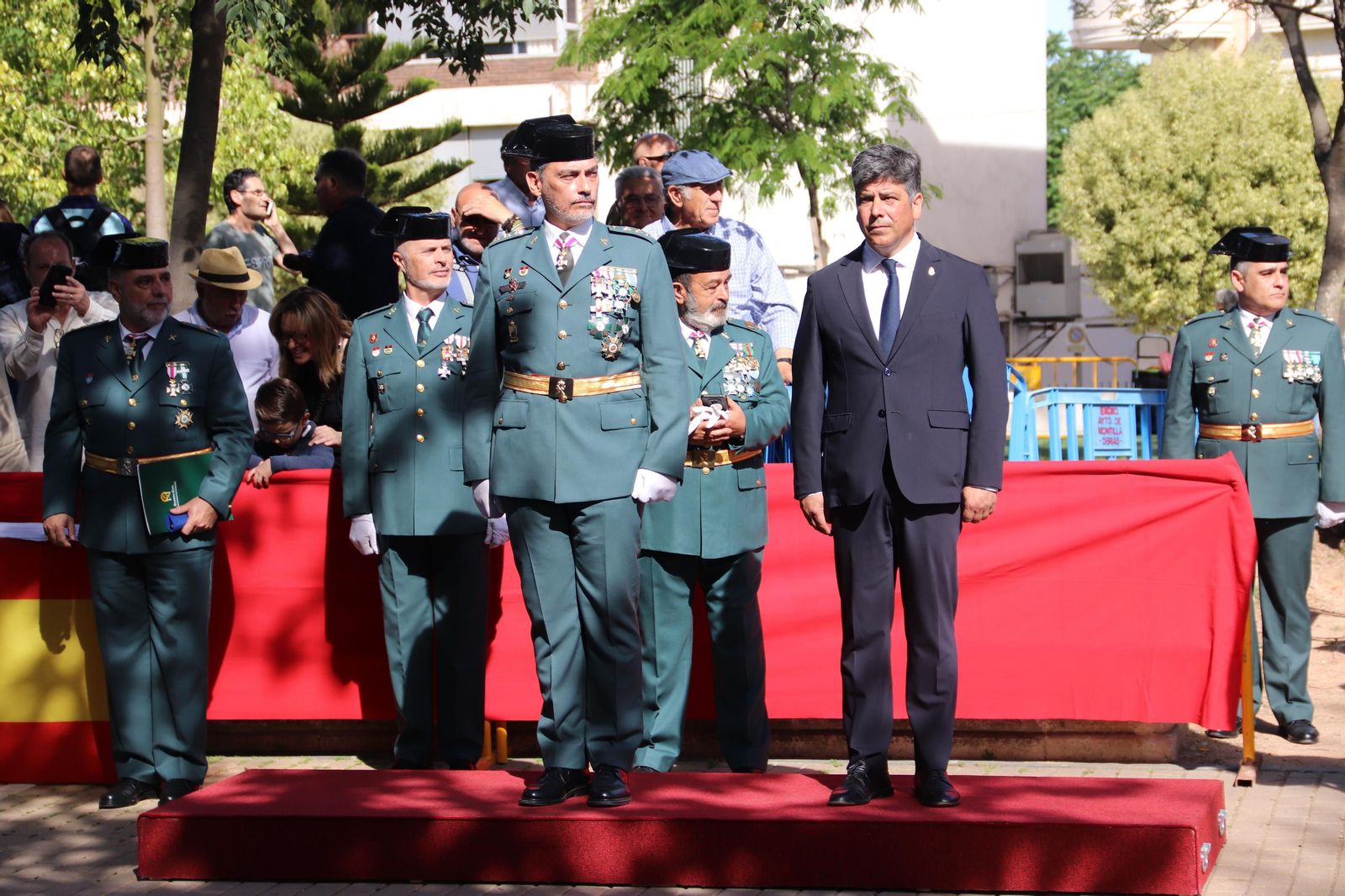 El gran desfile de la Guardia Civil en Montilla, en imágenes