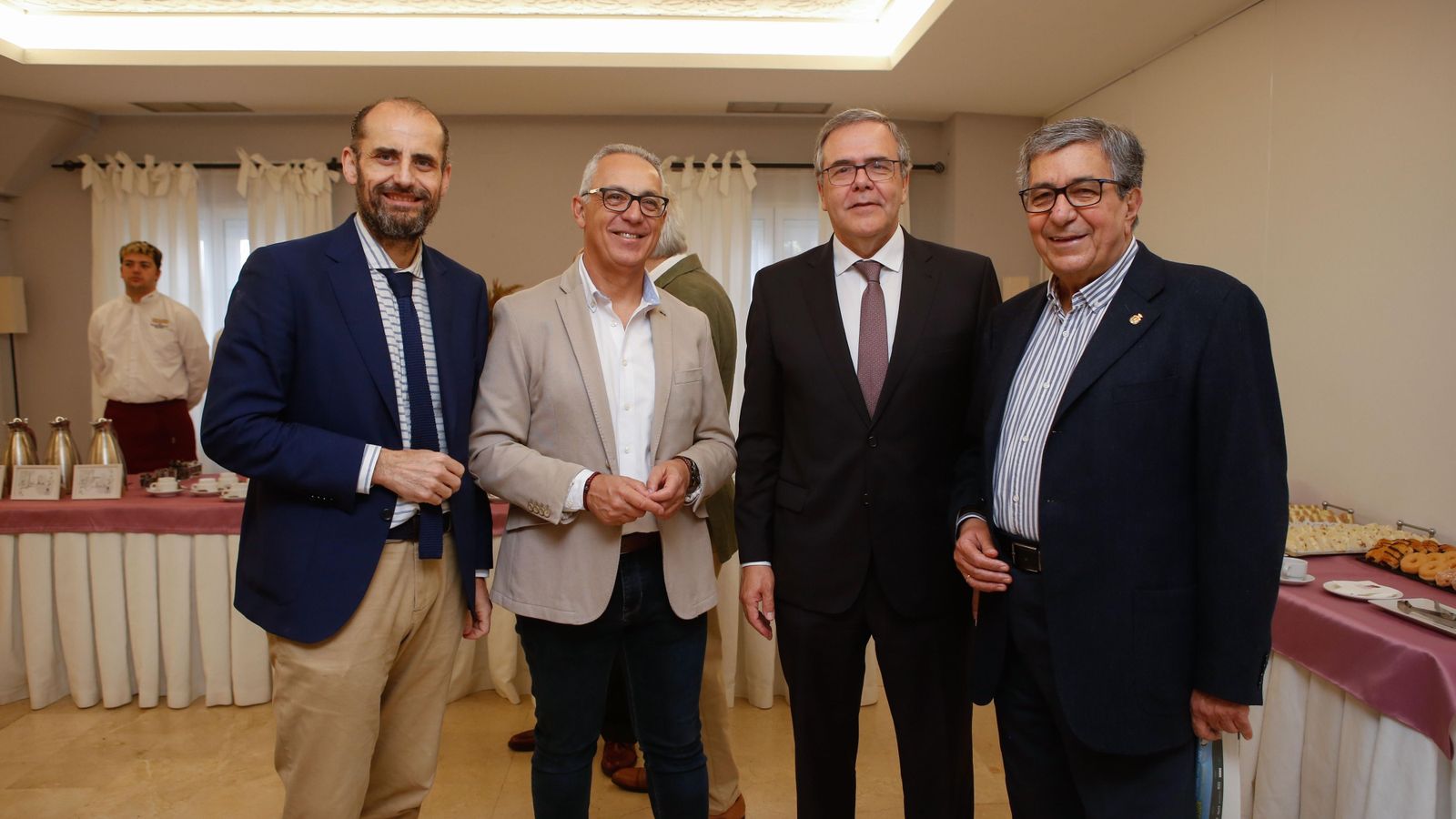 Fotos del Desayuno Coloquio de Europa Sur y el Propeller Club de Algeciras con Benito Núñez Quintanilla