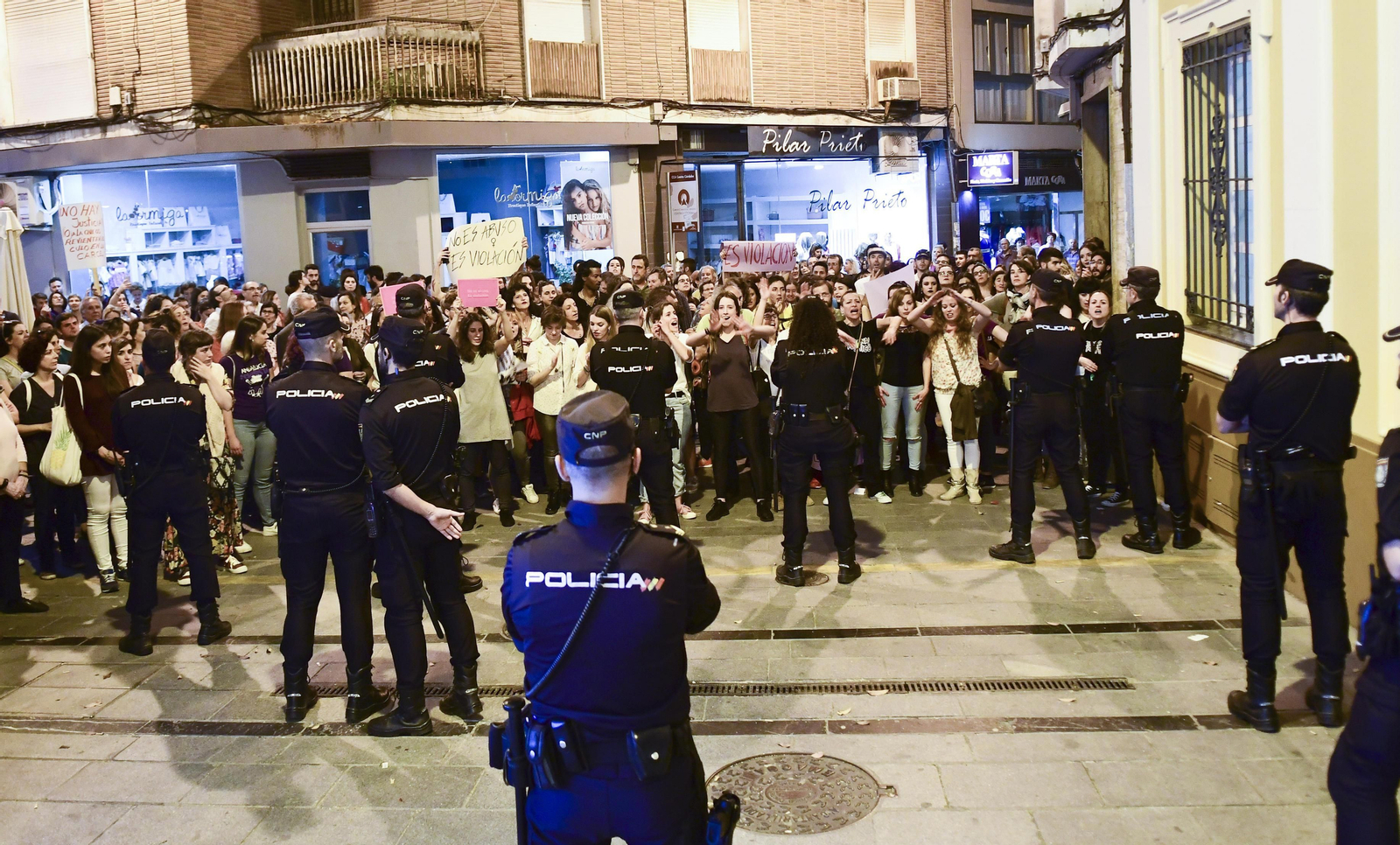 Las manifestación por la sentencia de La Manada en Córdoba, en imágenes