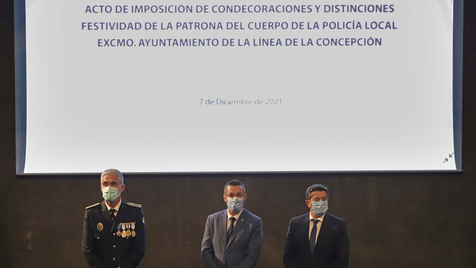 Fotos de la entrega de condecoraciones y reconocimientos de la Policía Local de La Línea
