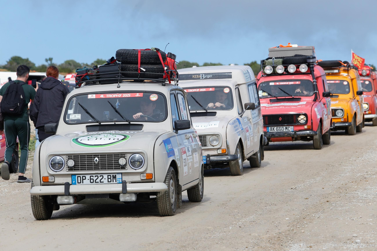 Fotos del rally 4L Trophy