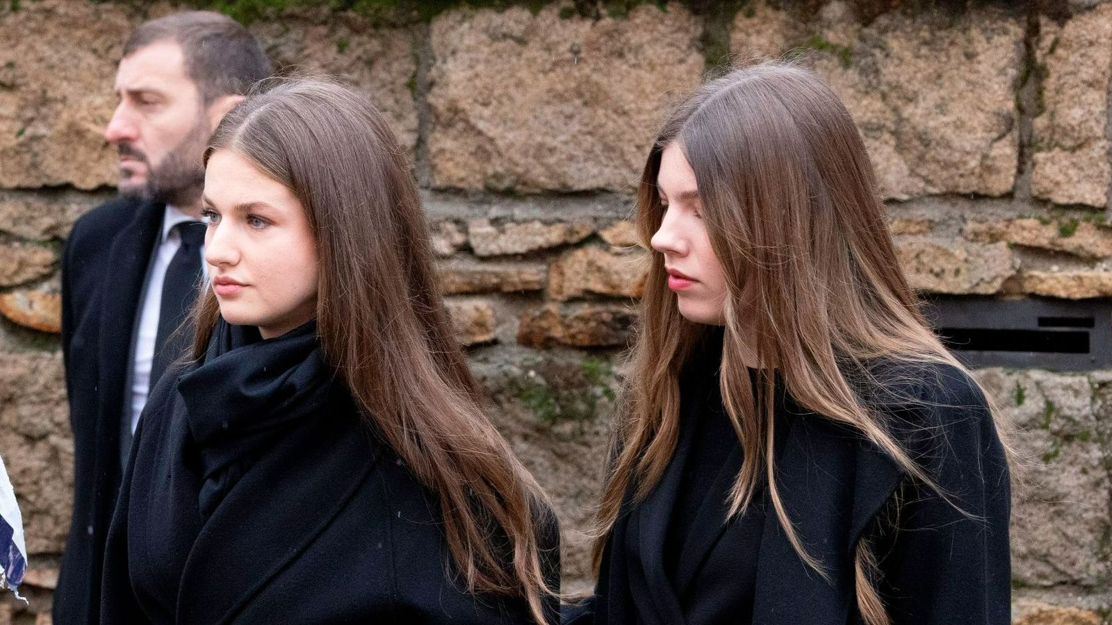 La princesa Leonor y la infanta Sofía este sábado en el funeral de la princesa Irene en Madrid