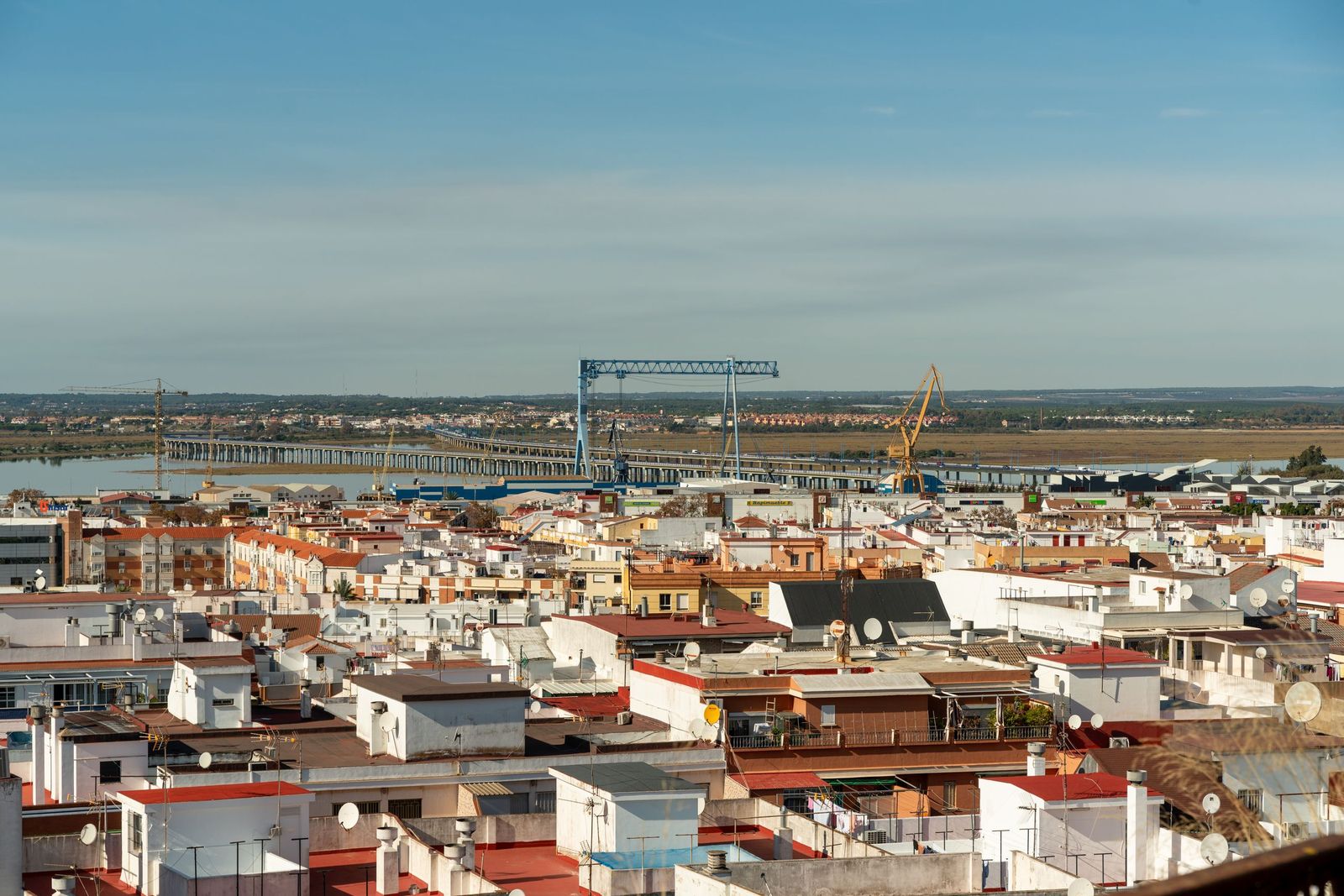 Vistas de Huelva.
