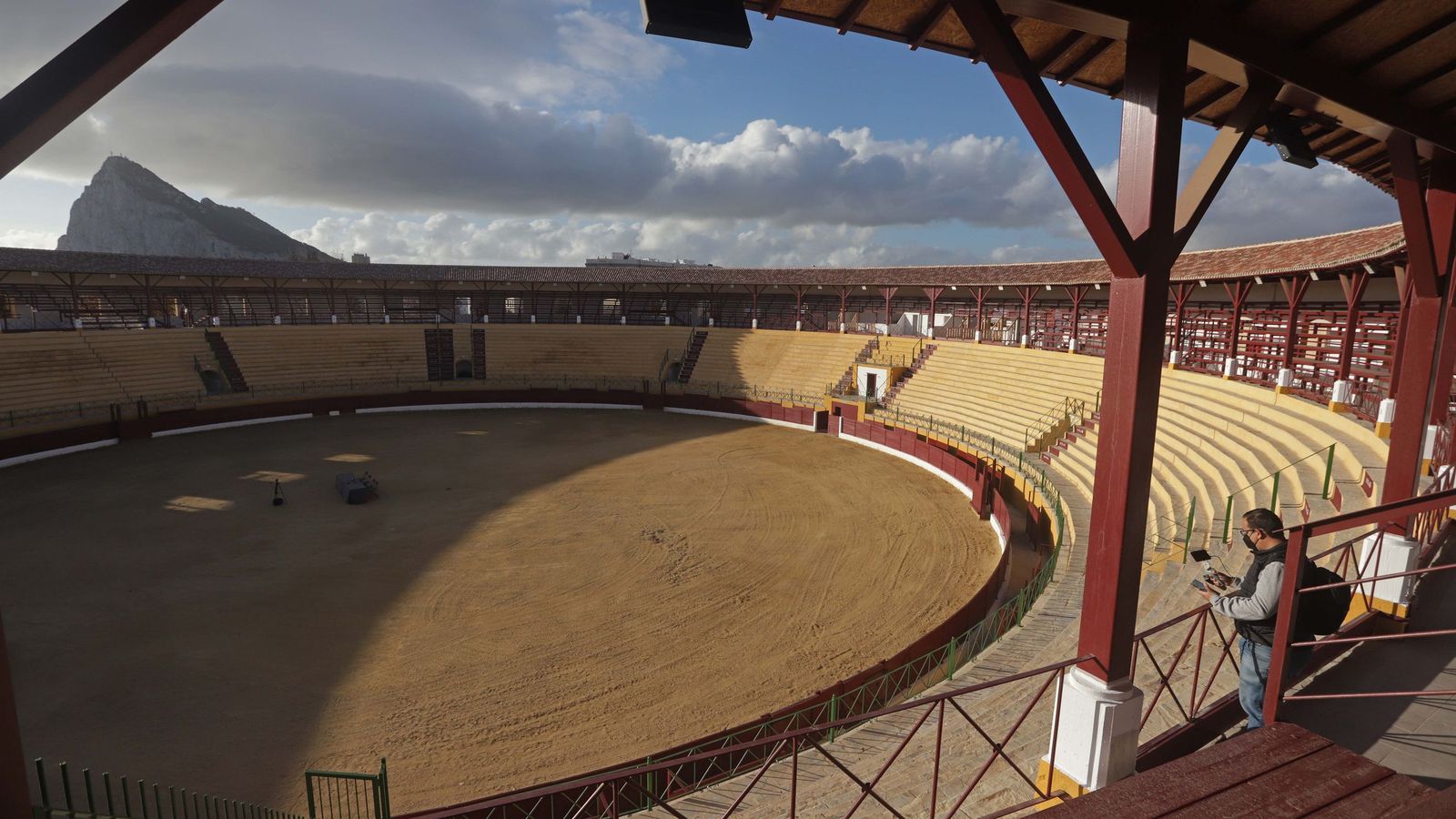 El ruedo de la plaza de toros El Arenal, en La Línea.