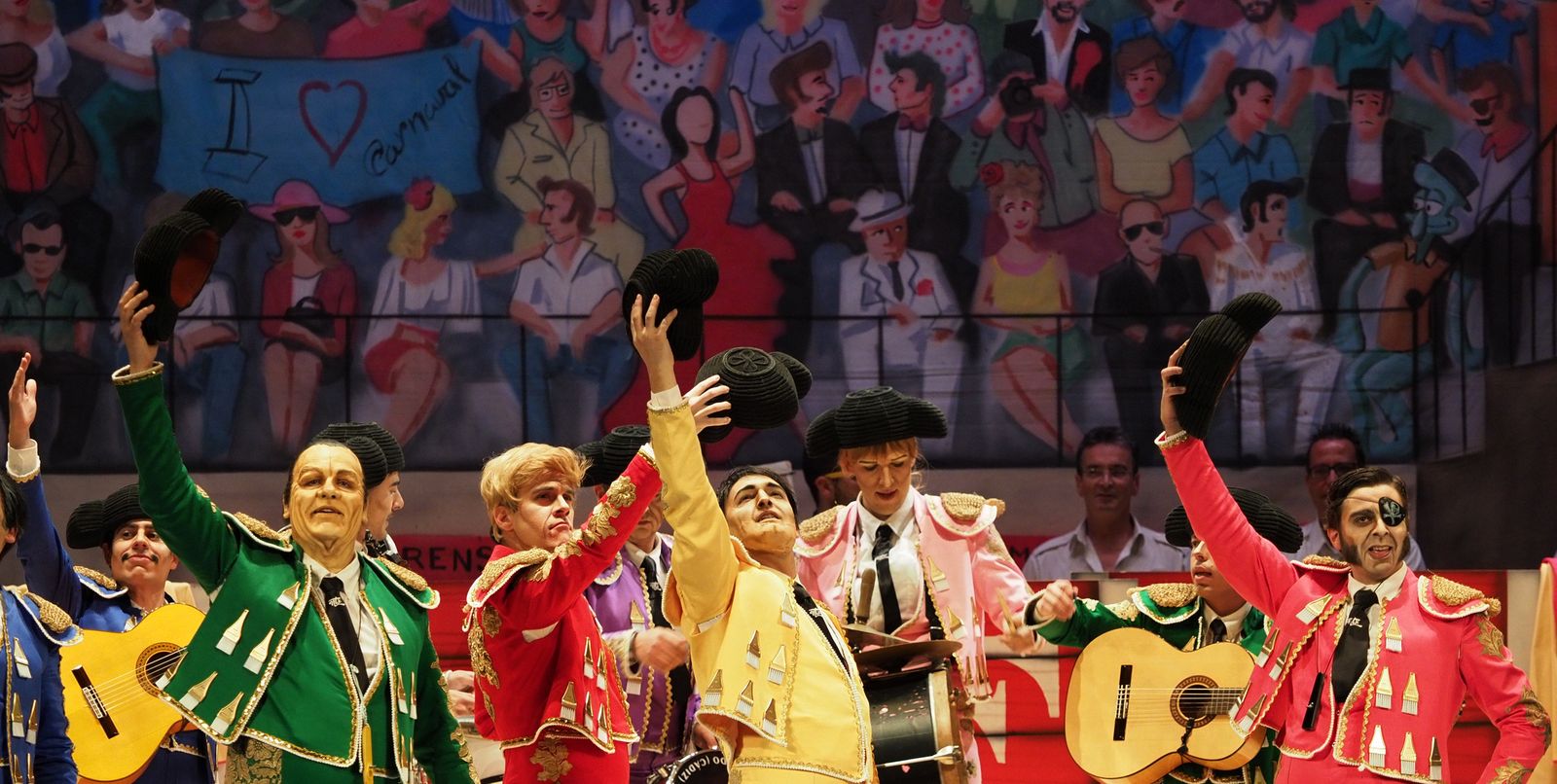 La chirigota 'Una corrida en tu cara', en el Gran Teatro Falla.