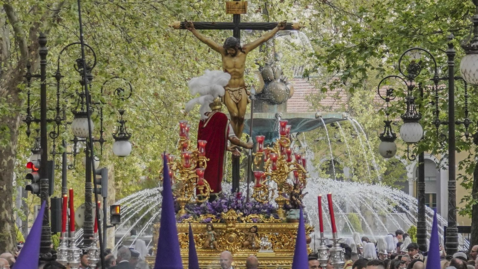 Hermandad de la Sagrada Lanzada en la Carrera de la Virgen