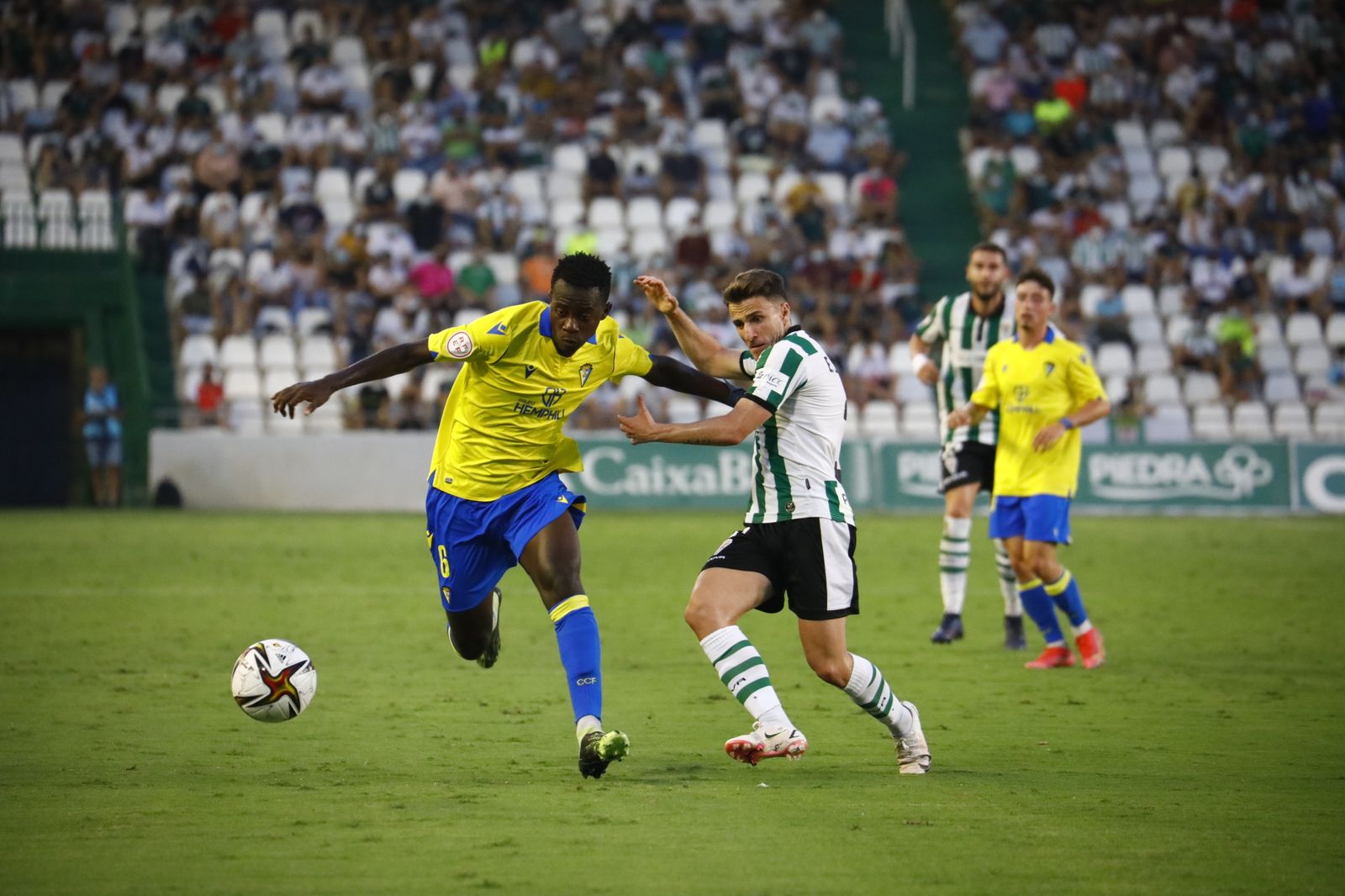 La victoria del Córdoba CF ante el Cádiz B, en imágenes
