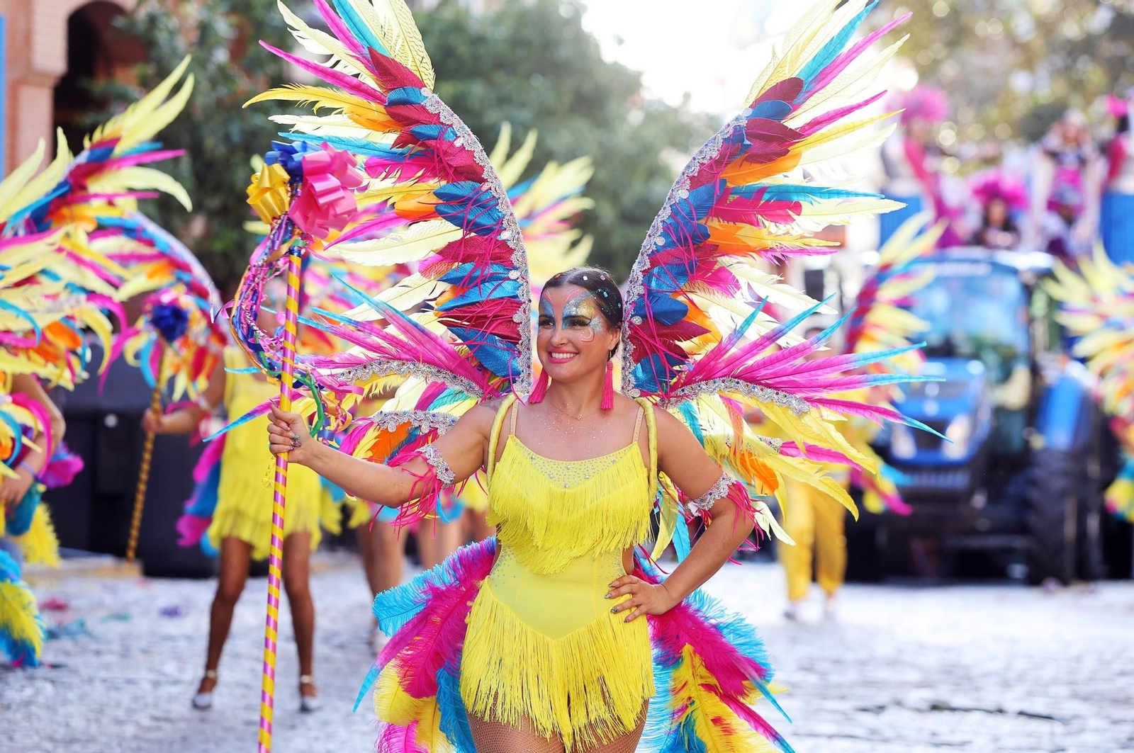 Imágenes de la cabalgata del Carnaval Colombino 2024