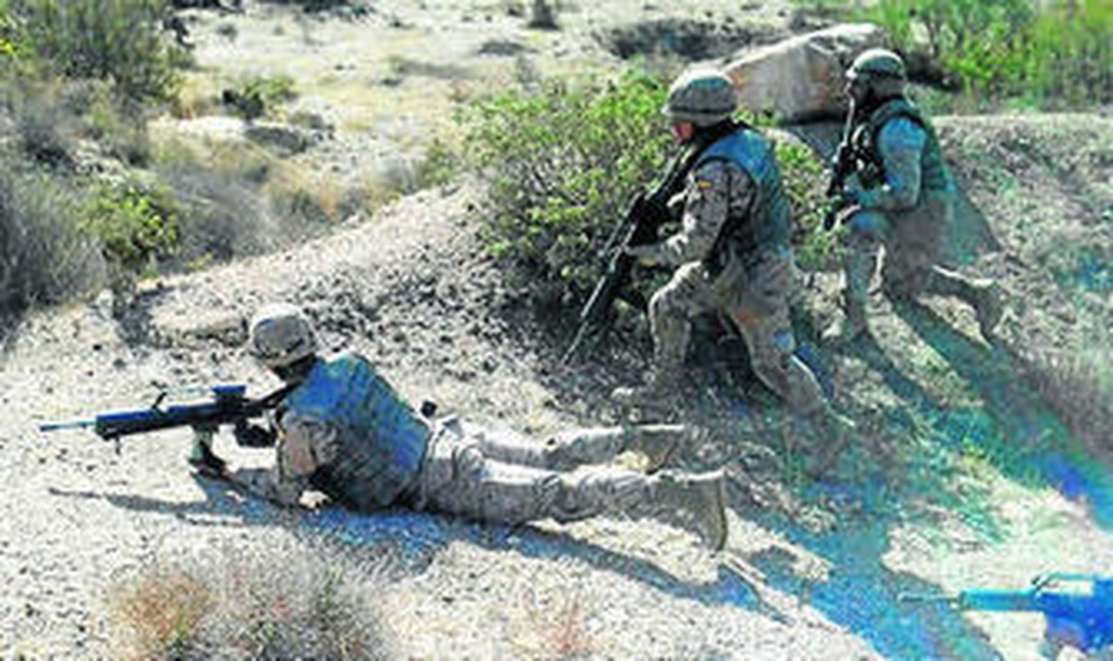 Militares durante el adiestramiento en la población granadina de Padul.