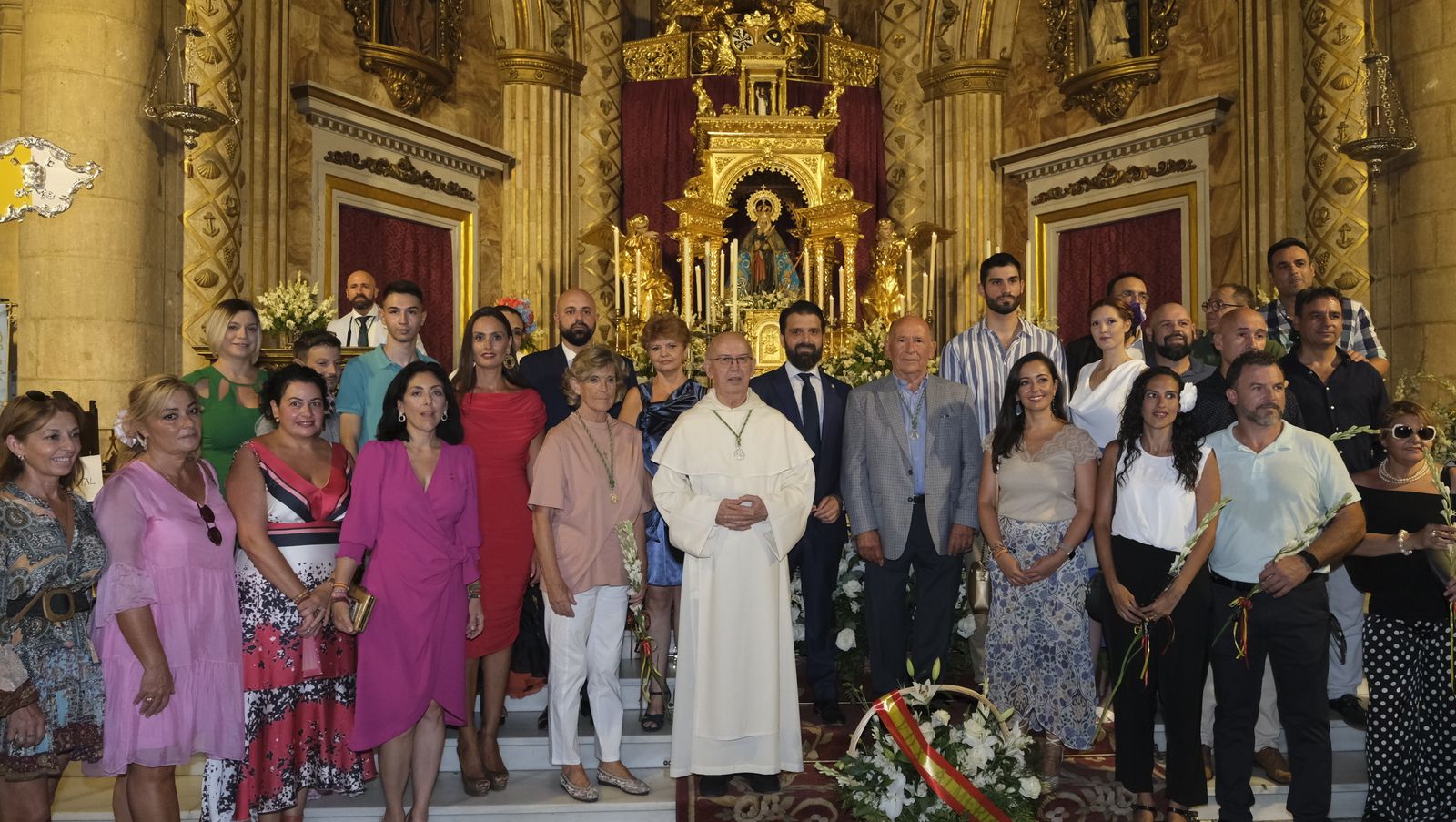 Imágenes de la ofrenda floral a la Virgen del Mar. Feria de Almería 2022