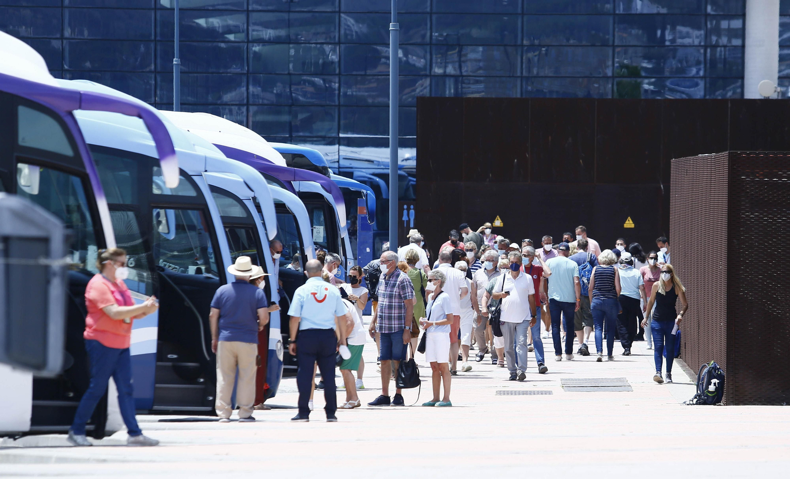 Las fotos del regreso de los cruceros al puerto de Málaga