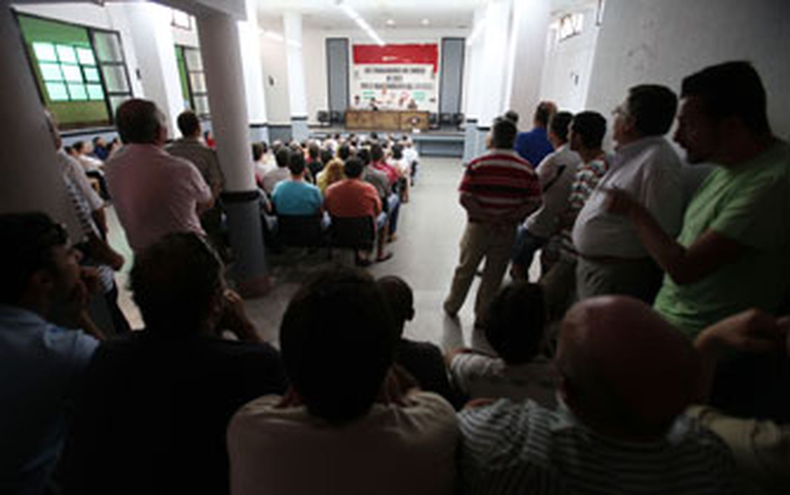 Parón en las bodegas antes de vacaciones